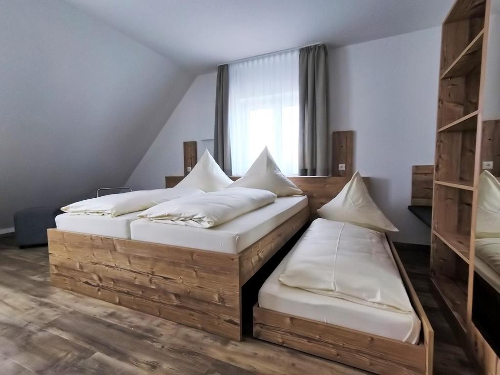 Ferienwohnungen Fewo Landglück Herrieden Exterior foto