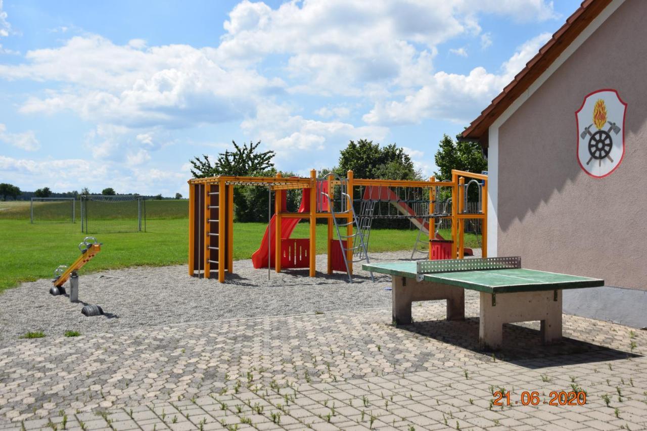 Ferienwohnungen Fewo Landglück Herrieden Exterior foto